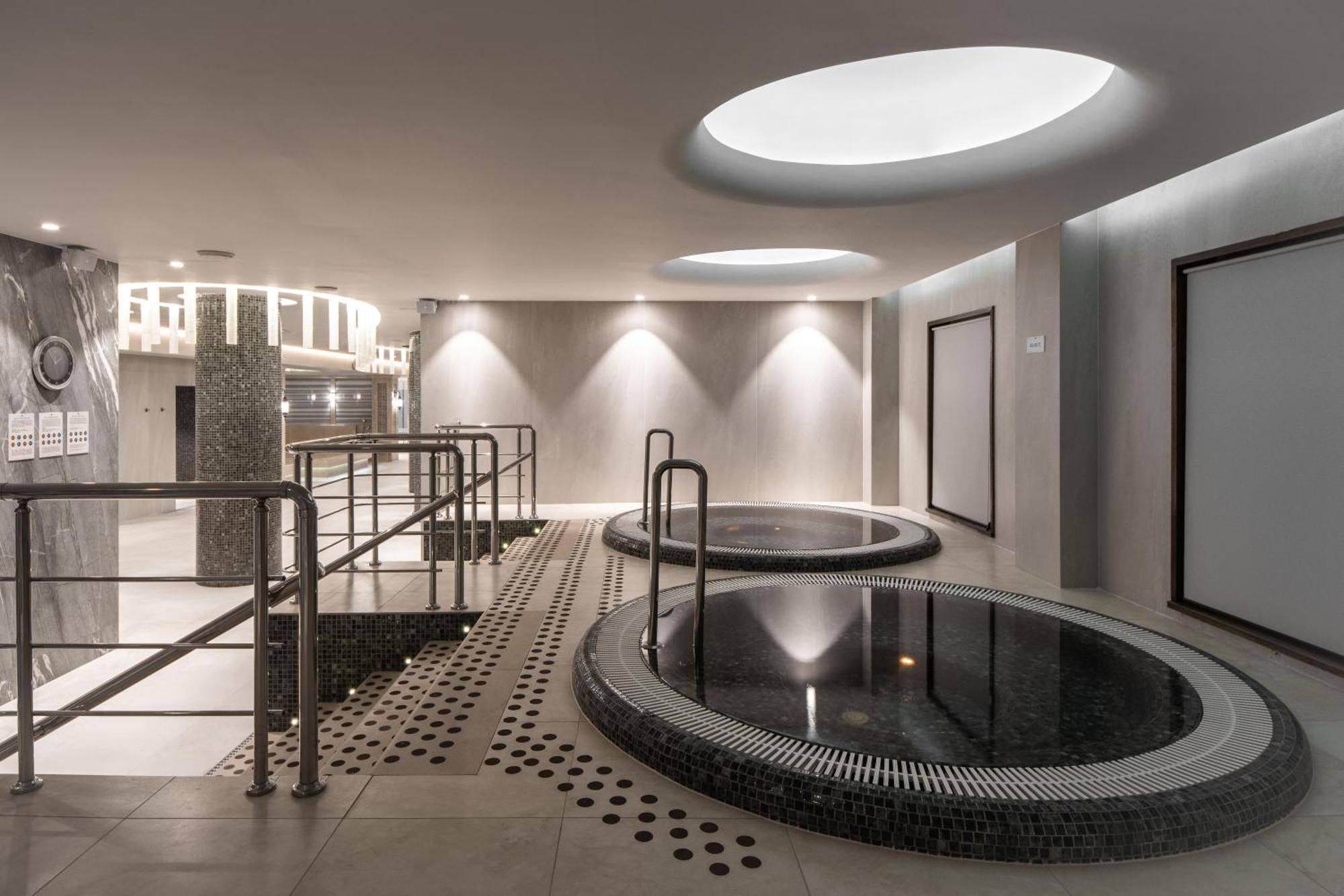 Aquaperla Hotel & Spa Кишинів Екстер'єр фото